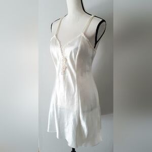 VTG Cinema Etoile Satin Slip